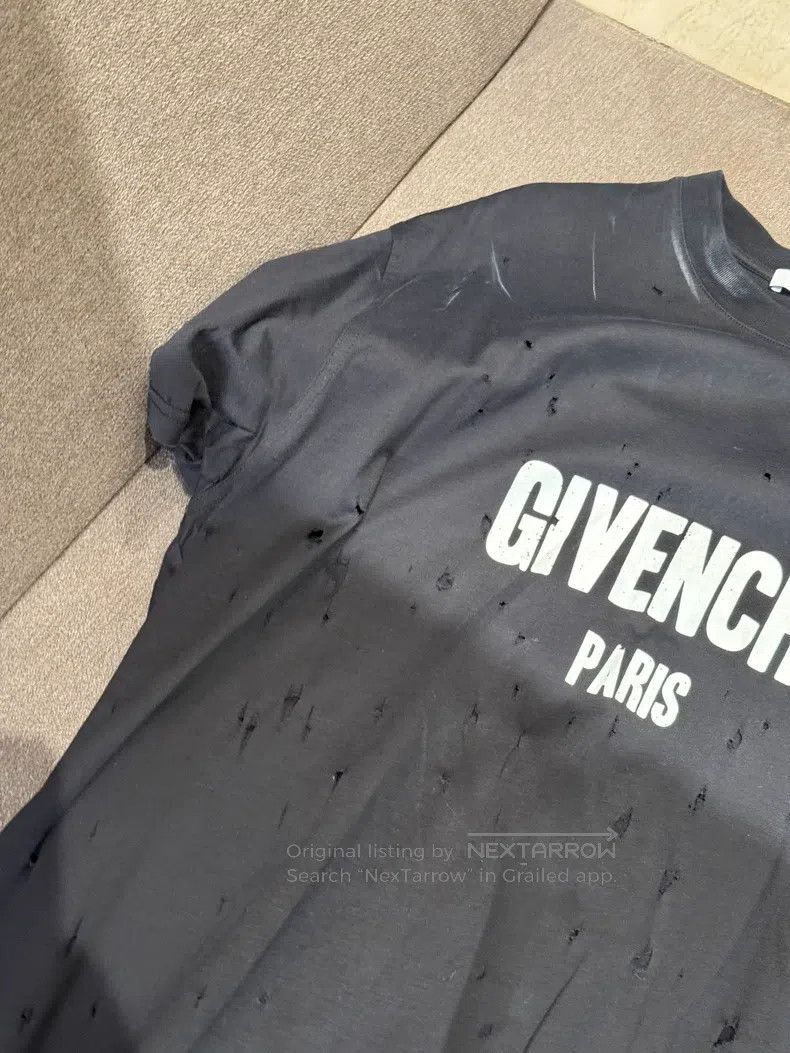 Givenchy Givenchy Logo Lettering Printed Black Ripped T-Shirt Size US S / EU 44-46 / 1 - 4 Thumbnail