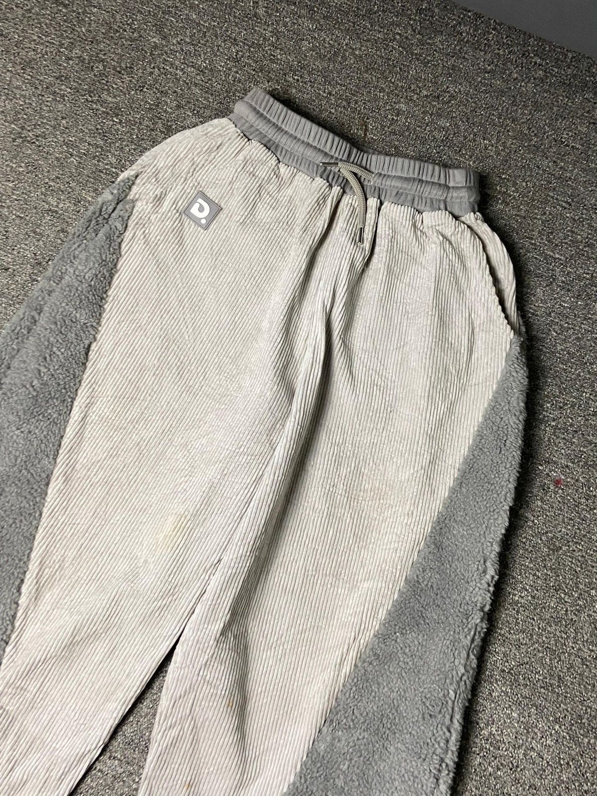Japanese Brand DARICH Brand Corduroy + Fuzzy Sweatpants (161) Size 22" - 8 Thumbnail