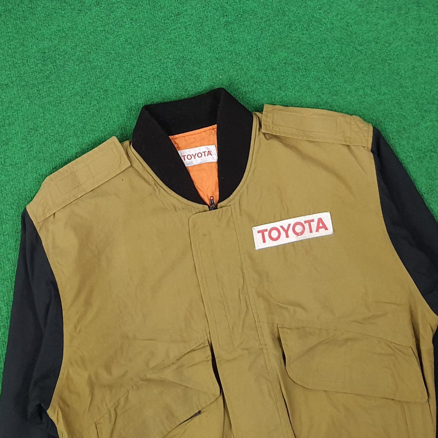 Other Vintage TOYOTA Japan Motor Sports Bomber Jacket C238N11 Size US M / EU 48-50 / 2 - 2 Thumbnail