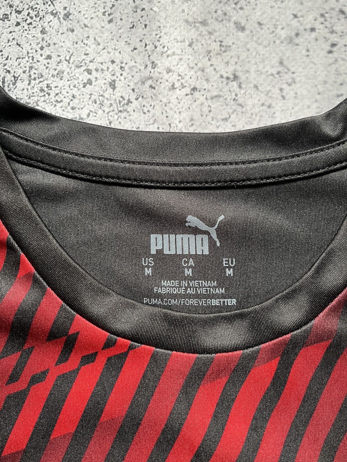 Puma Vintage Puma Milan Soccer Jersey T-shirt Italy Tee Y2K USA Size US M / EU 48-50 / 2 - 4 Thumbnail