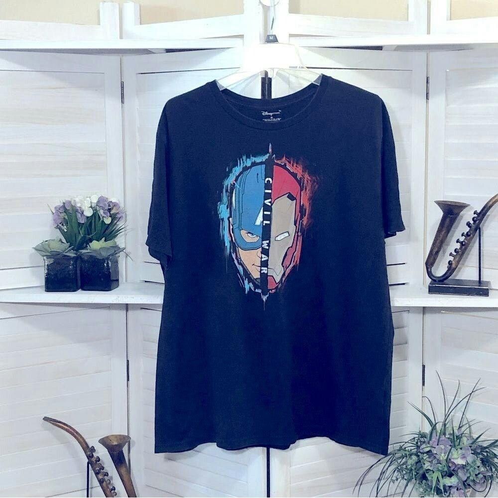 Disney Disney Civil War Iron Man Captain America black t-shirt XL Size US XL / EU 56 / 4 - 1 Thumbnail