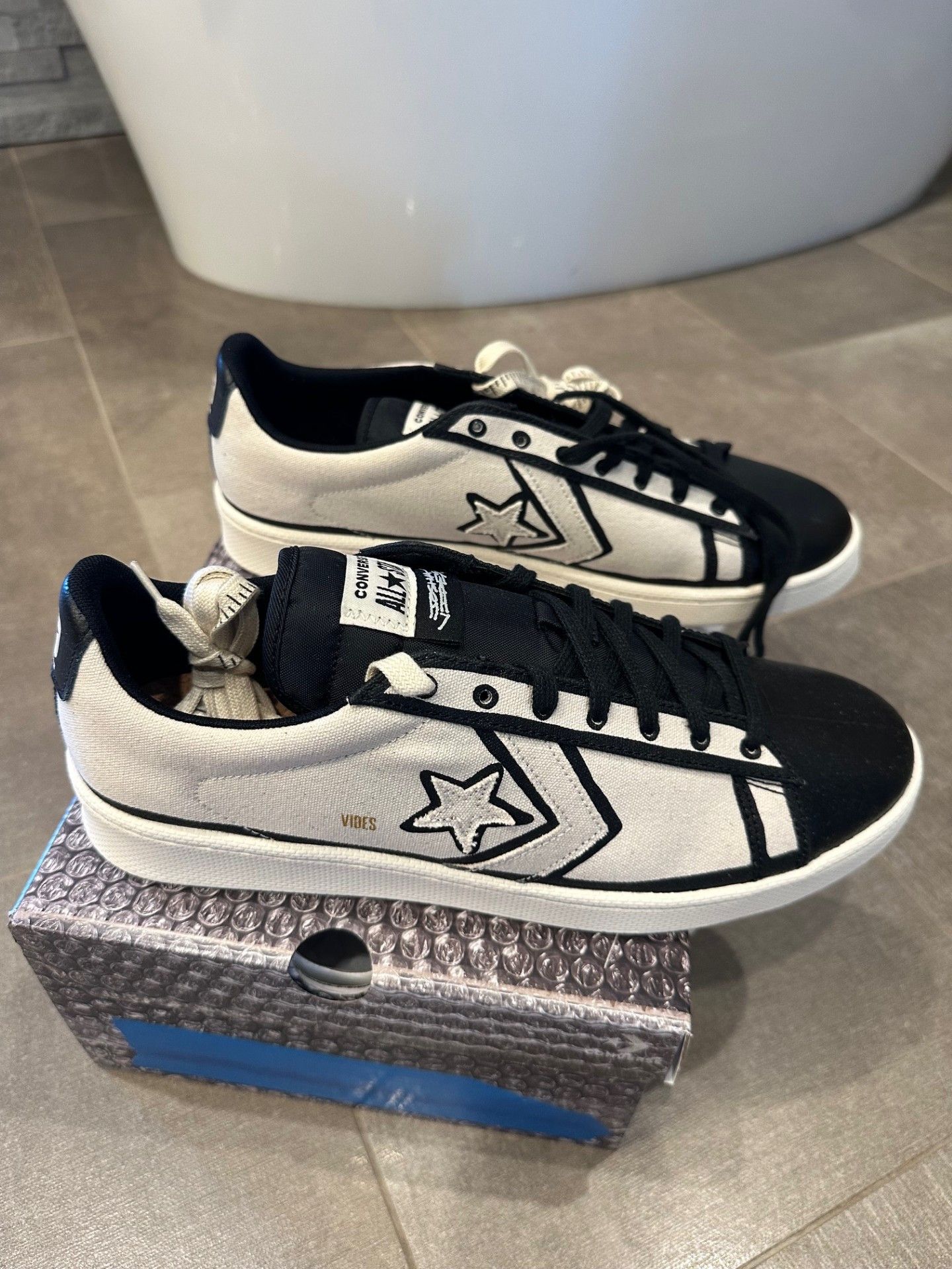 Converse Converse X Joshua Vides Pro Leather White Black Canvas Low Size US 11 / EU 44 - 3 Thumbnail
