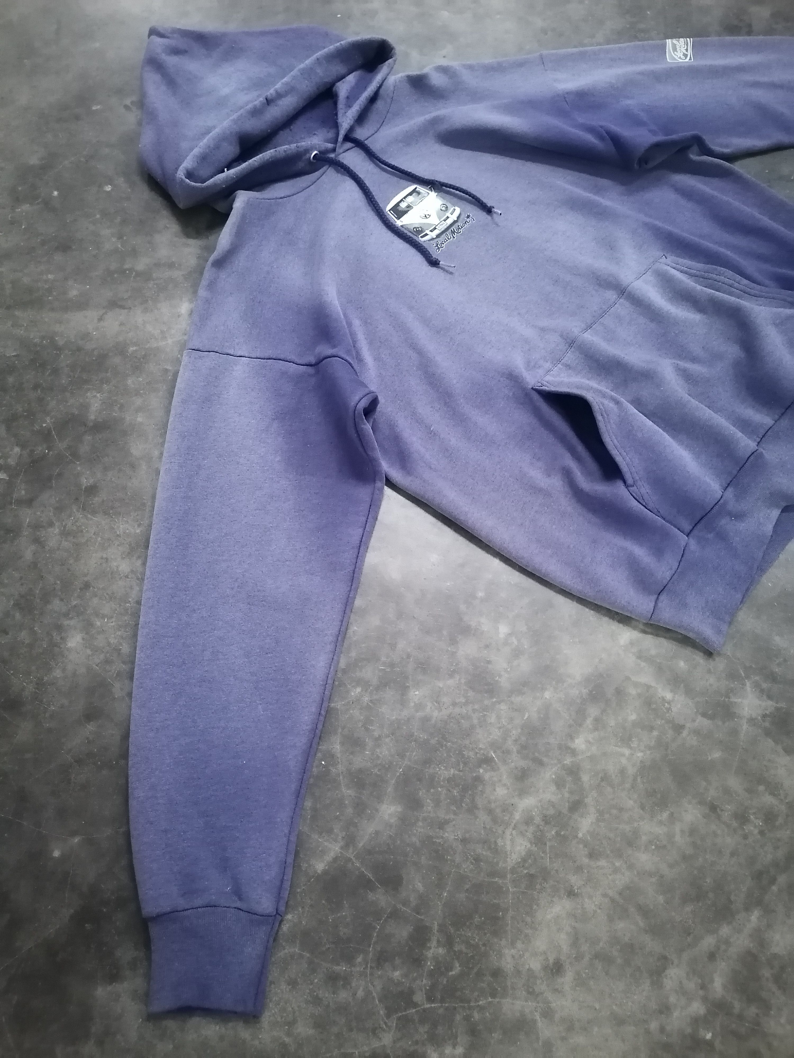 Vintage Trashed Faded Vintage Local Motion Hawaii Surfing Hoodies Size US L / EU 52-54 / 3 - 5 Thumbnail