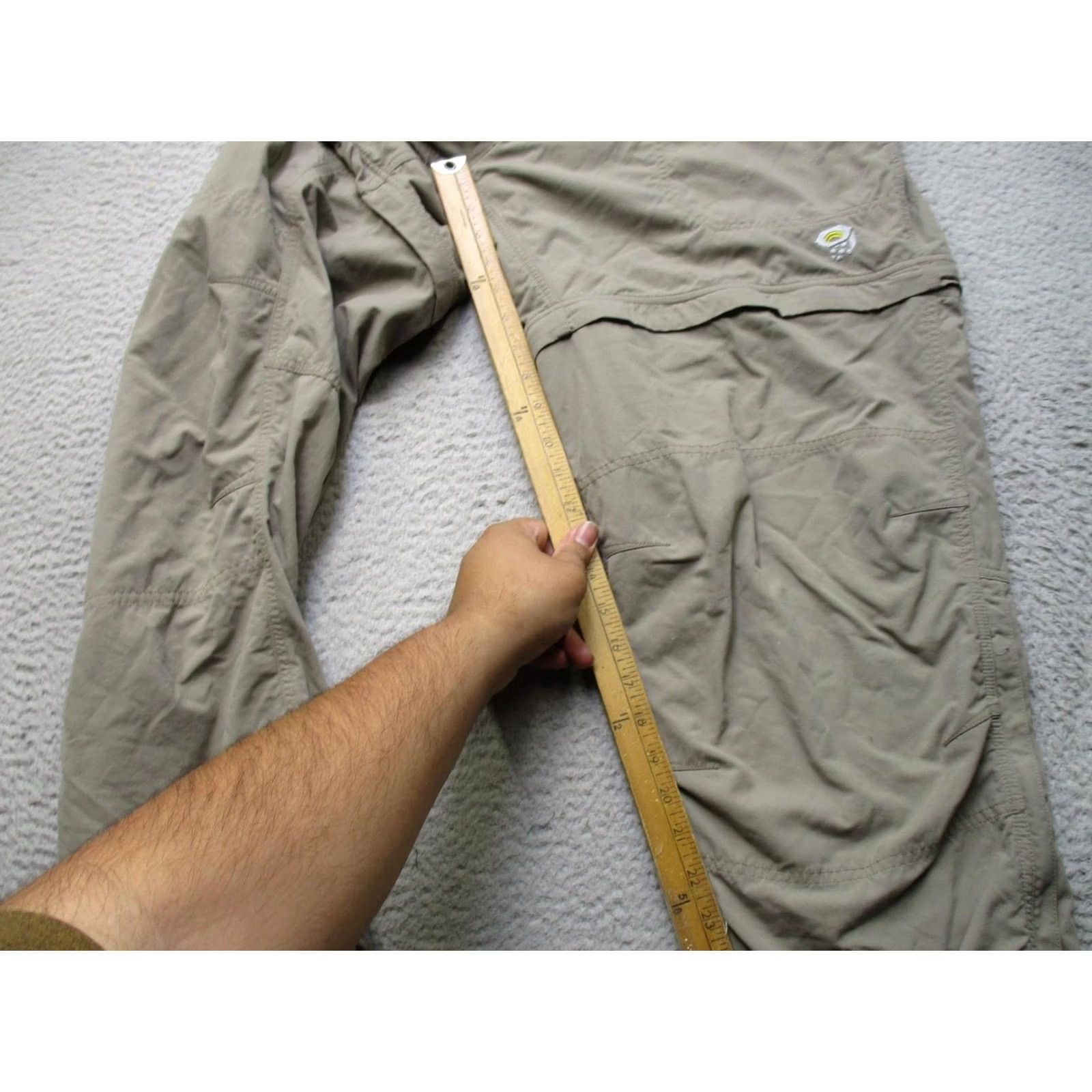 Mountain Hardwear Mountain Hardwear Pants Mens Large Khaki Convertible Zip Off Hiking Nylon Trail Size US 33 - 6 Thumbnail