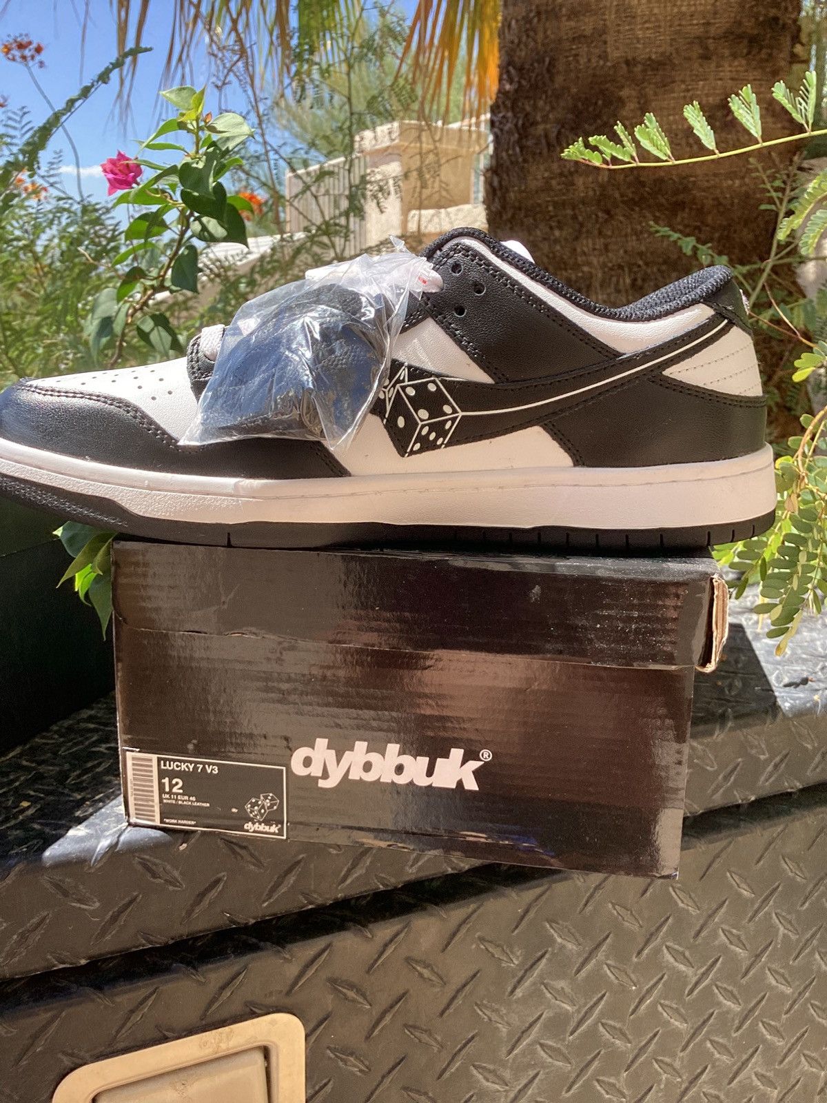Other Donny Dybbuk Lucky seven V3 panda New York sz 12 skate shoe Size US 12 / EU 45 - 2 Thumbnail