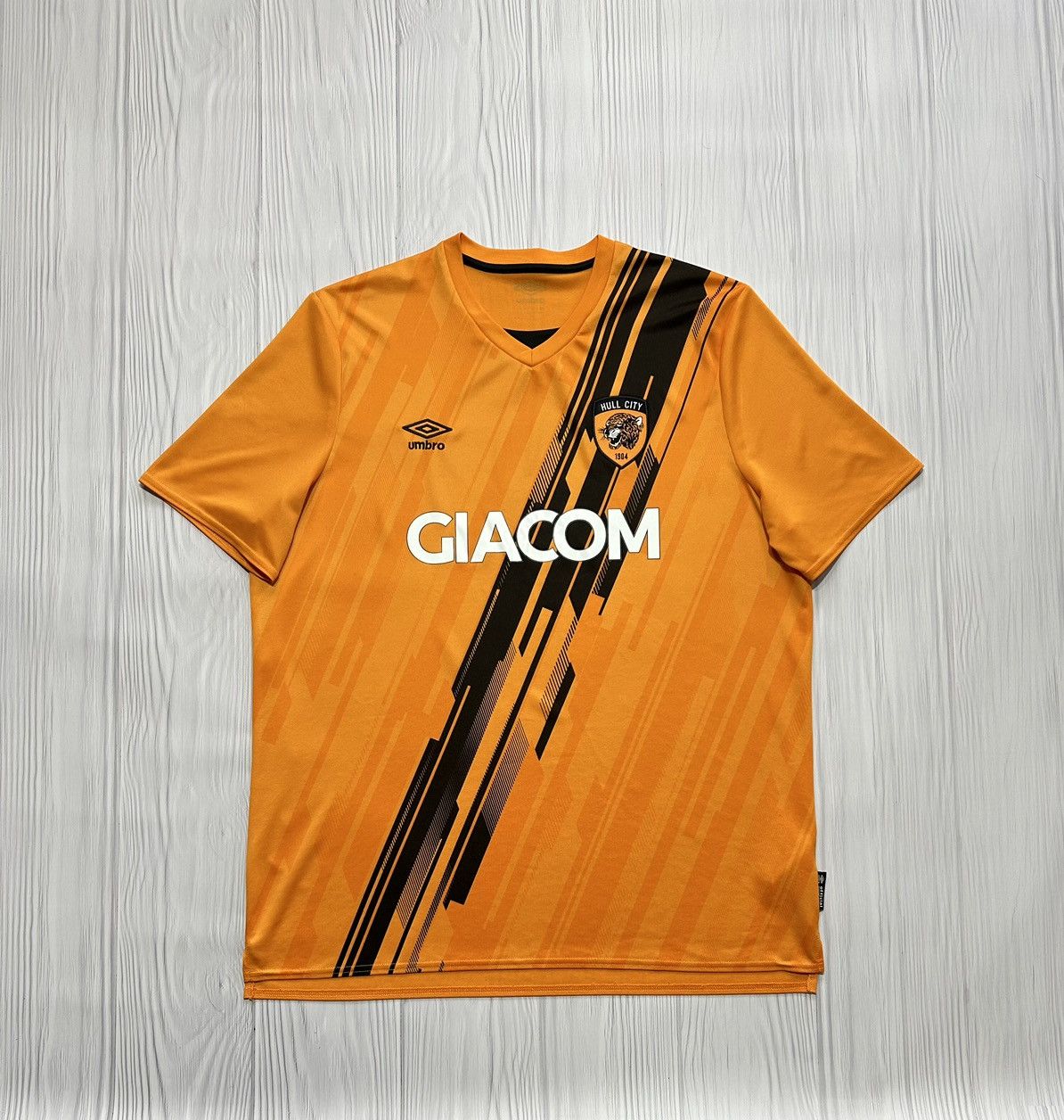 Umbro Umbro Hull City Tigers Football Jersey T-Shirt Size US XXL / EU 58 / 5 - 1 Thumbnail