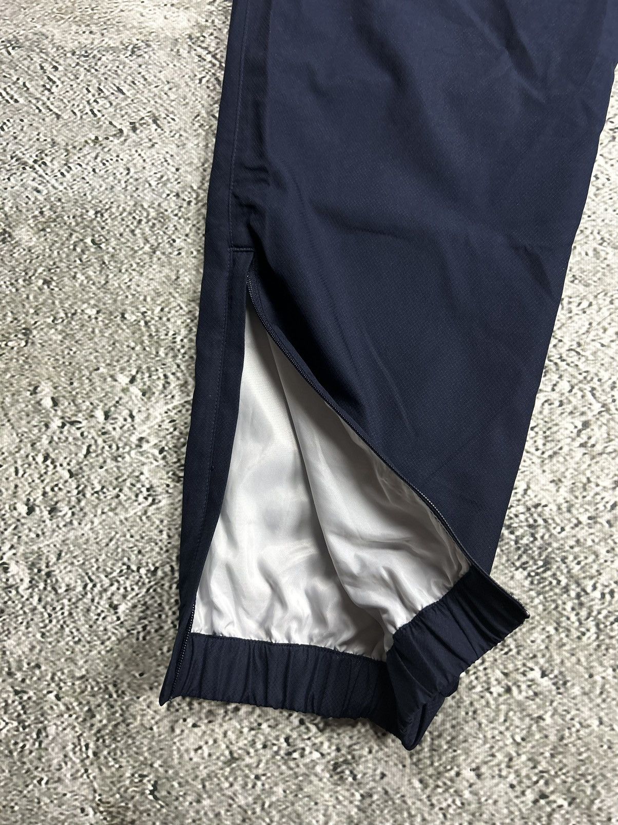 Lacoste Lacoste track suit vintage navy pants windbreaker small logo Size US XL / EU 56 / 4 - 16 Thumbnail