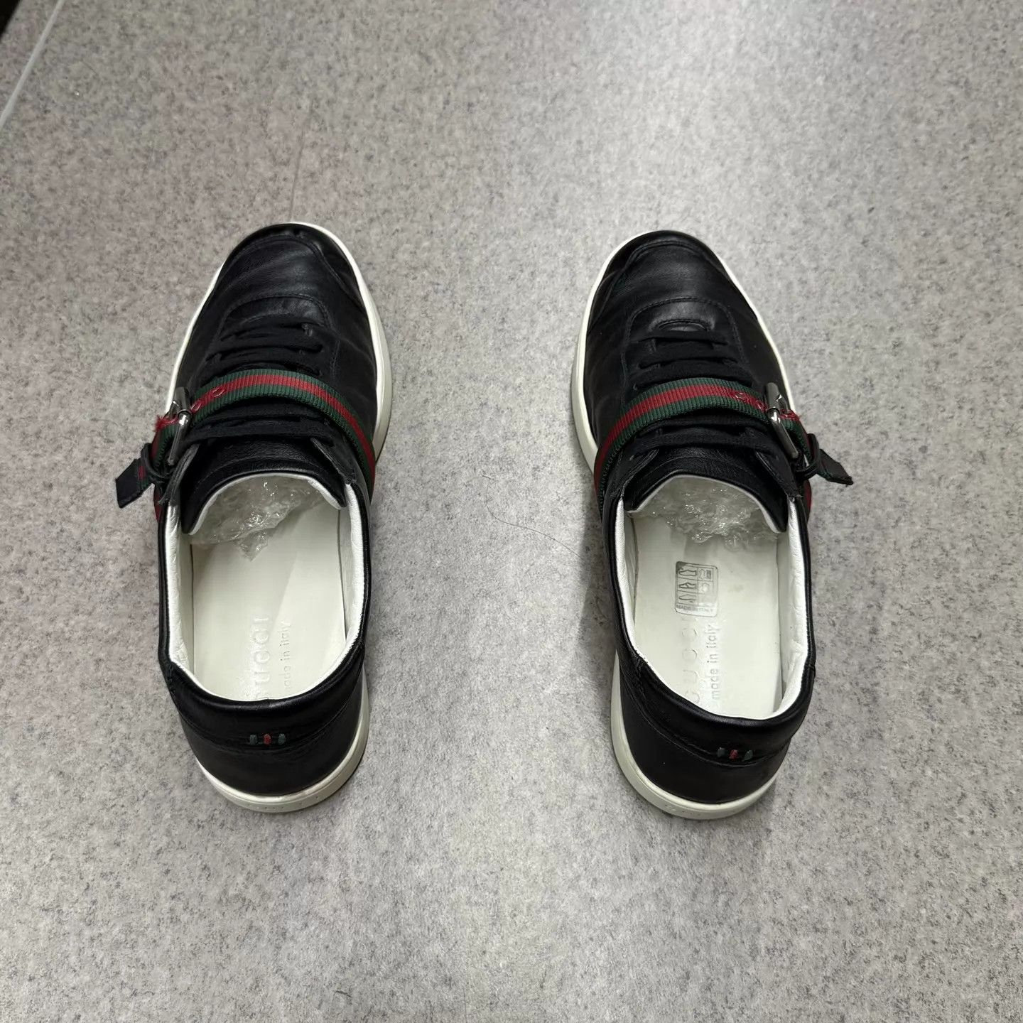 Gucci Gucci GG Buckle Black Sneaker 8/42 Size US 9 / EU 42 - 8 Thumbnail