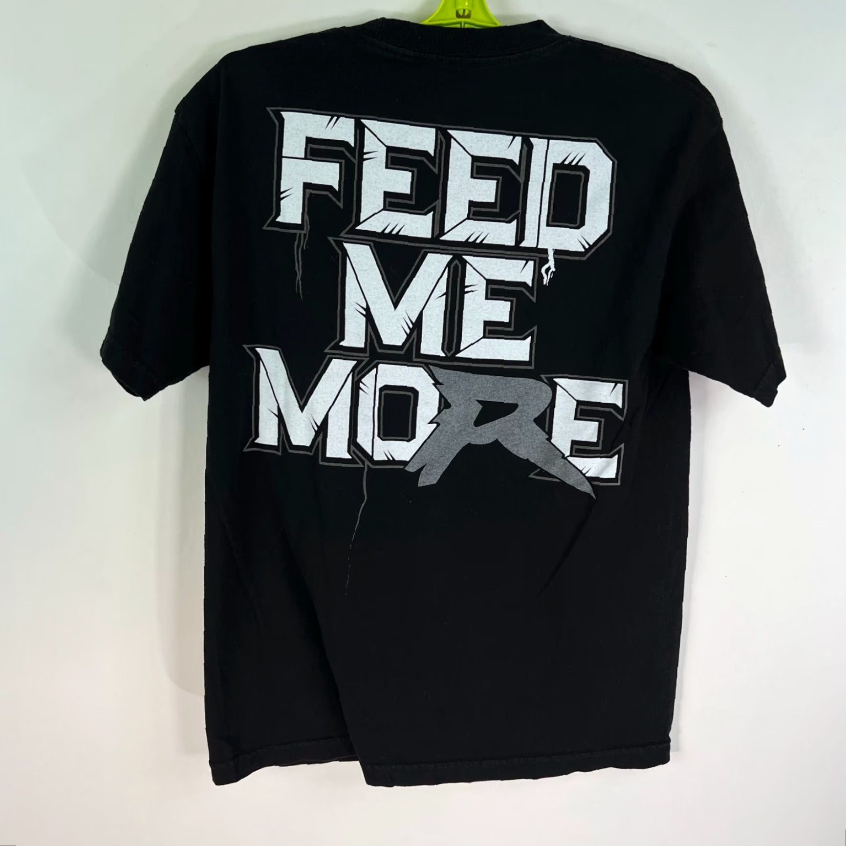 Vintage WWE Authentic T-Shirt Wrestling Ryback Feed Me More Black Shirt M Mens Short Sleeve Crew Neck 100% Cotton Graphic Tee 90s Sports Vintage No Size US M / EU 48-50 / 2 - 4 Thumbnail