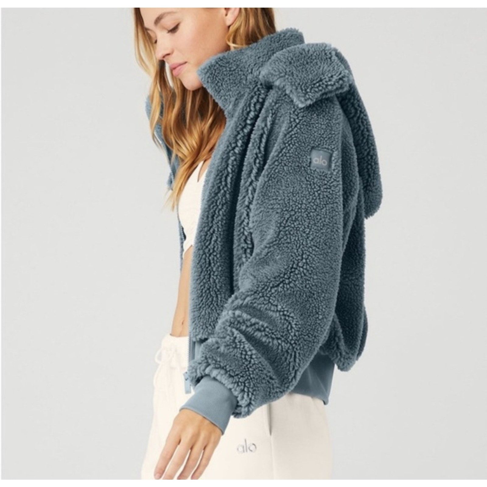 Alo Alo Yoga Foxy Sherpa Jacket XS Steel Blue Faux Fur Full Zip Size XS / US 0-2 / IT 36-38 - 3 Thumbnail