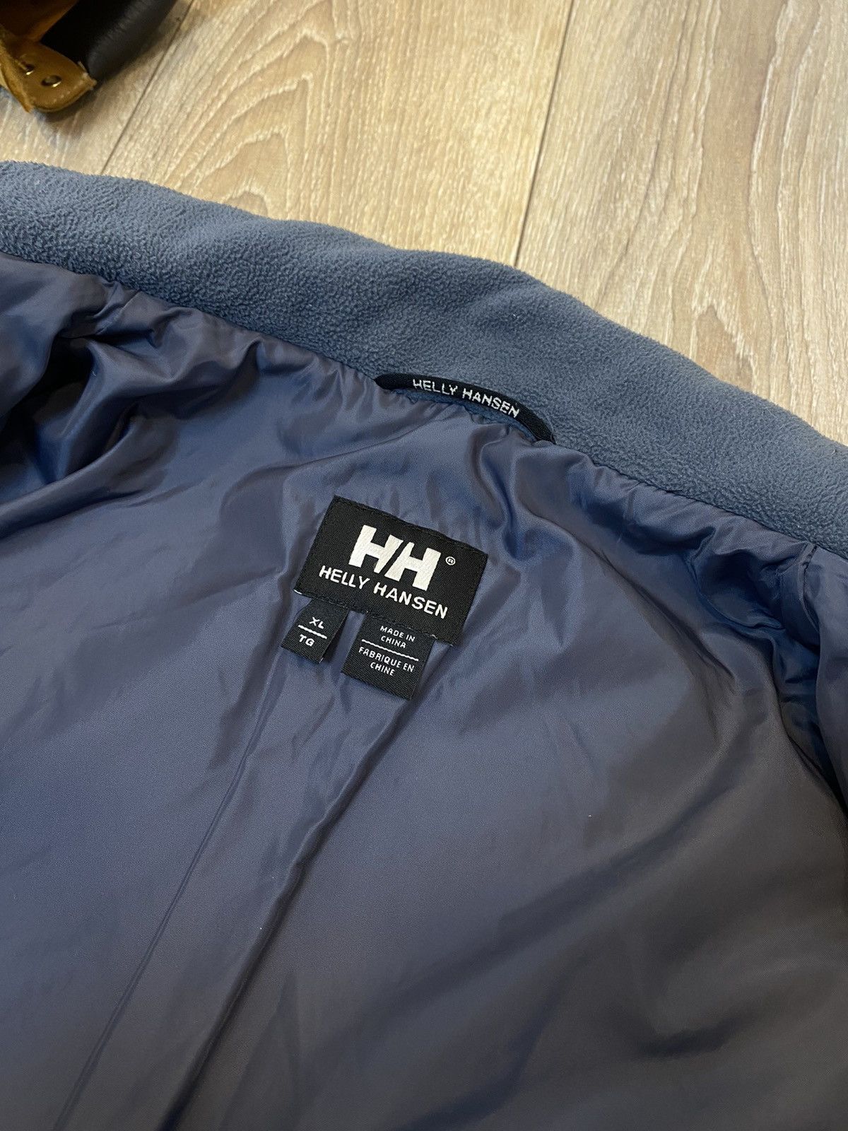Helly Hansen × Vintage VINTAGE HELLY HANSEN DOWN PUFFER JACKET Size US XL / EU 56 / 4 - 4 Thumbnail