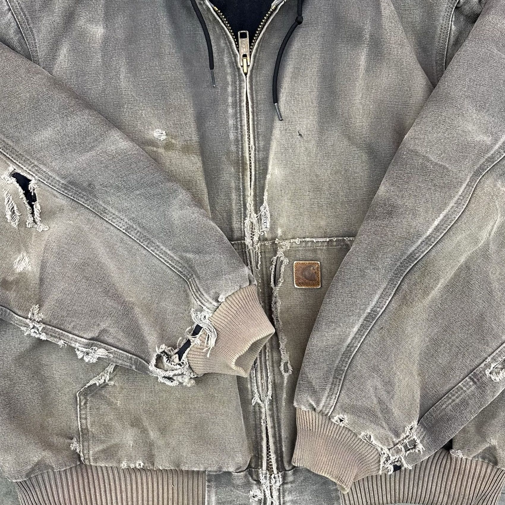 Carhartt VINTAGE Carhartt J130 GVL Distressed Faded Gravel Gray Men’s XL Reg Hood Lined Jacket Size US XL / EU 56 / 4 - 2 Thumbnail
