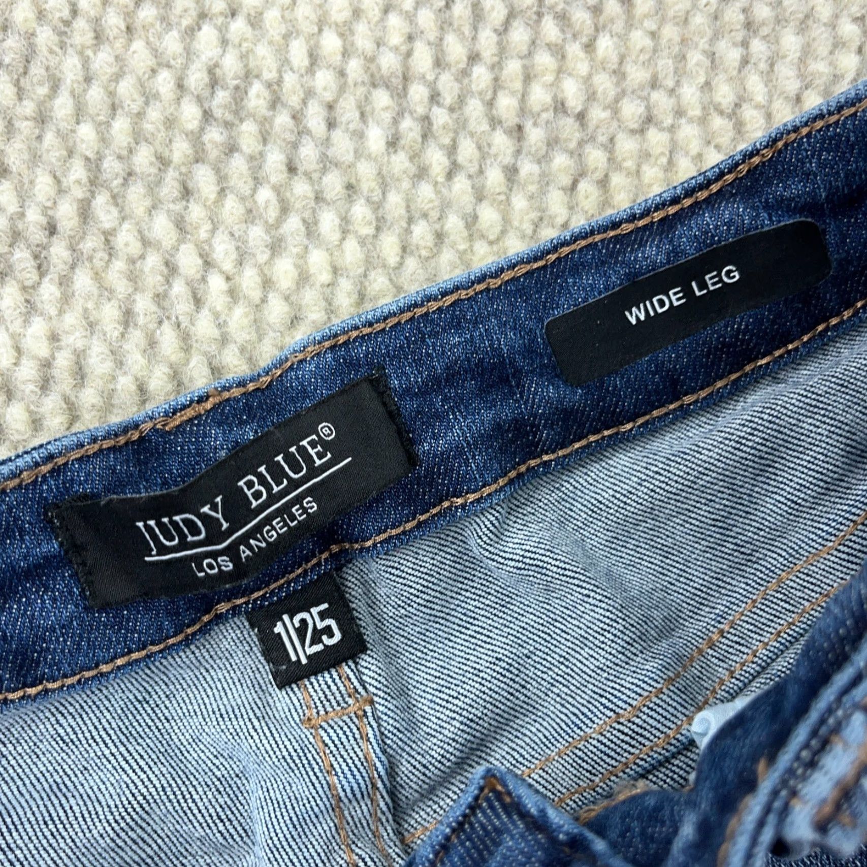 Vintage Judy Blue Jeans Women 25 Wide Leg Baggy High Waist Med Wash Faded Stretch Size 42" / US 20 - 4 Thumbnail