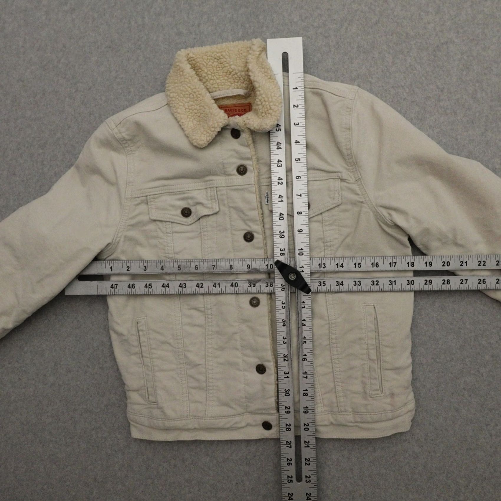 Levi's LEVI'S Jacket Womens Small Sherpa Lined Trucker Fleece Coat Short Beige Staple Basic Jacket Women Small 18X21 Size: Small Size S / US 4 / IT 40 - 3 Thumbnail