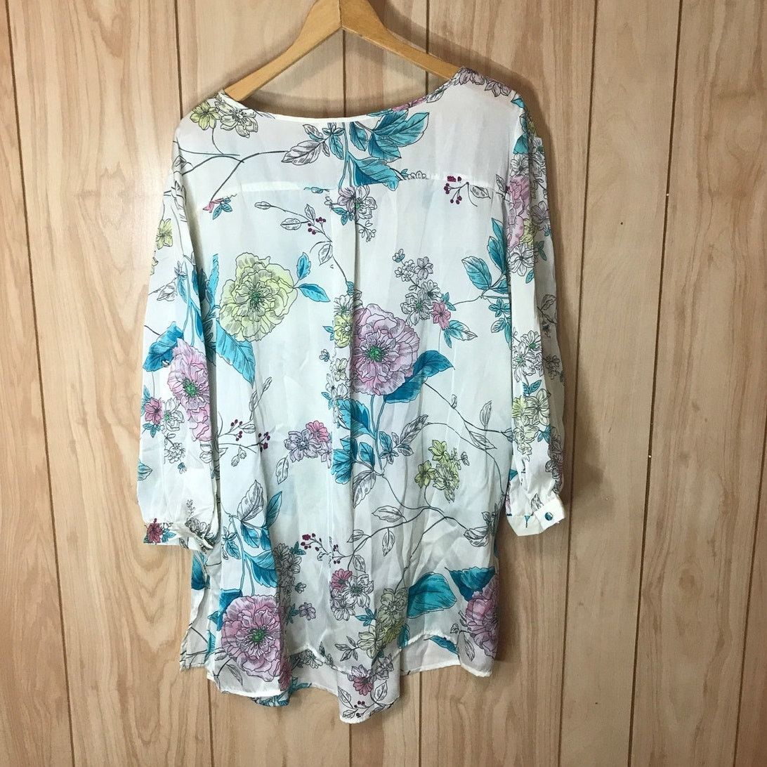 Other Soft Silky Cream Floral Pleated Scoop Neck 3/4 Sleeve Top 1X Size XL / US 12-14 / IT 48-50 - 2 Thumbnail