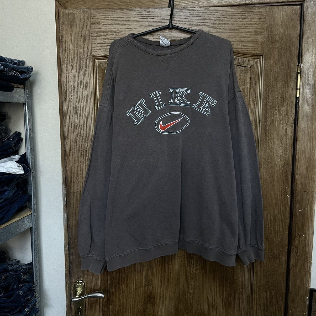 Nike Nike Vintage Sweatshirt Baggy Fit Big Logo 90s Size US XL / EU 56 / 4 - 1 Thumbnail