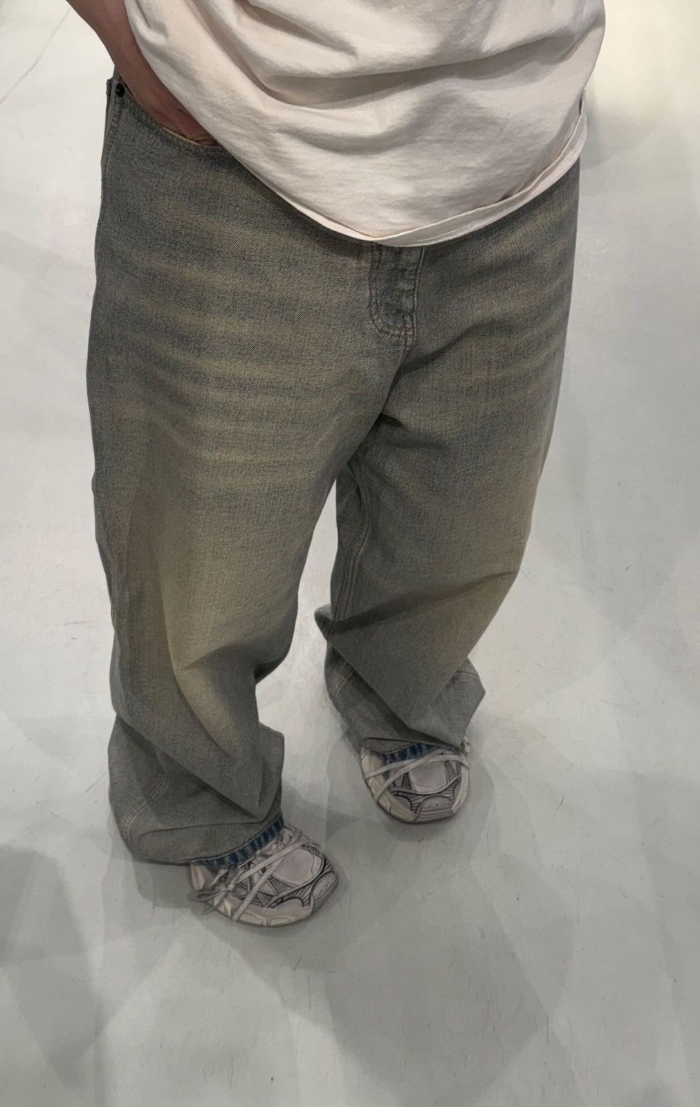 Balenciaga Baggy Denim Pants Jeans Size US 36 / EU 52 - 2 Thumbnail