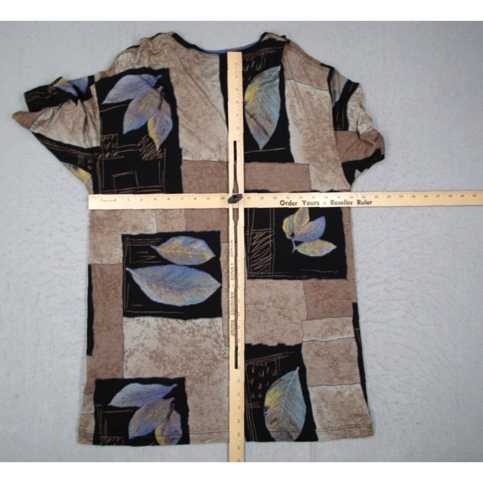 Vintage VINTAGE Mondo Di Marco Brown AOP Feather Abstract Design Rayon Short Sleeve Crew Neck Tee Men Large Italy Size US L / EU 52-54 / 3 - 5 Thumbnail