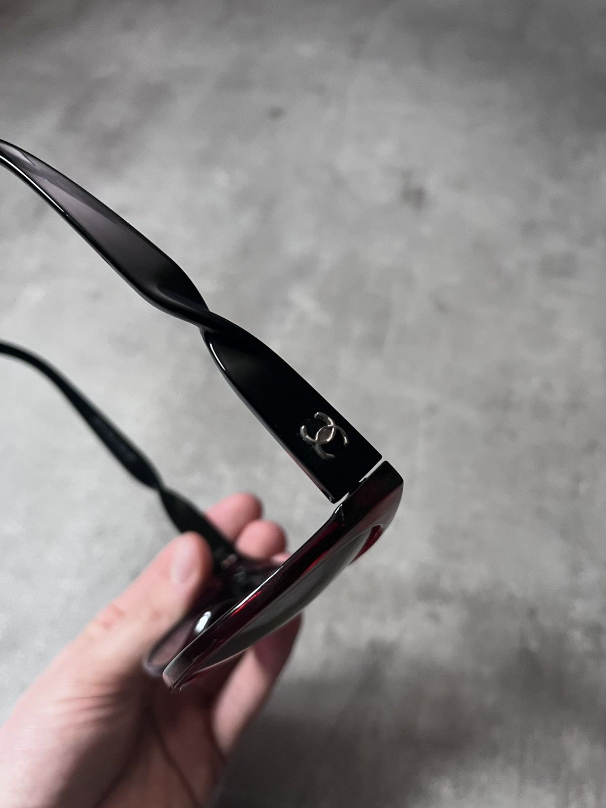 Chanel Chanel black red sunglasses twist women Size ONE SIZE - 9 Thumbnail