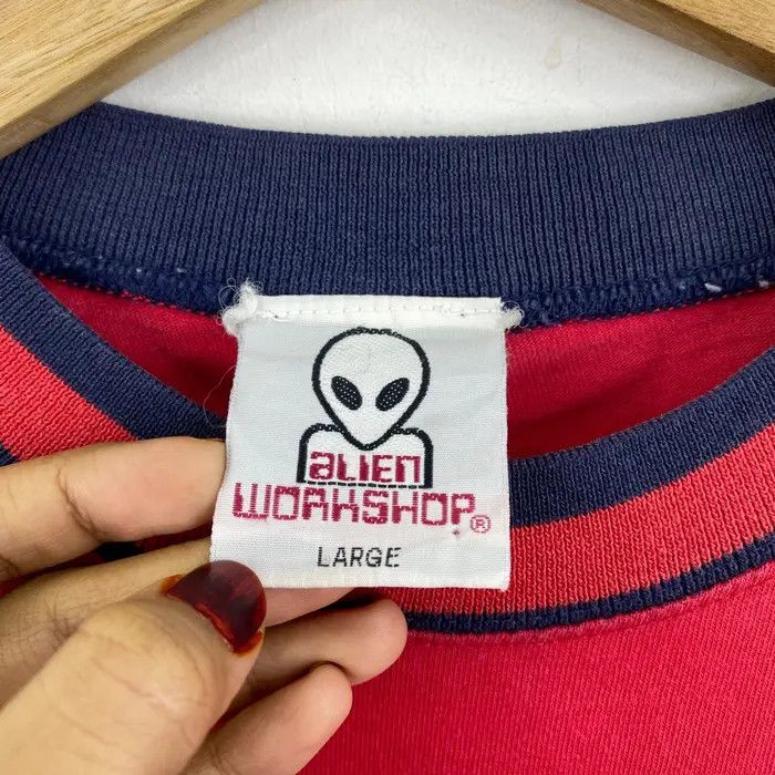 Alien Workshop Vtg ALIEN WORKSHOP Mounting Hardware Tee Shirt Dinosaur Jr Size US L / EU 52-54 / 3 - 5 Thumbnail