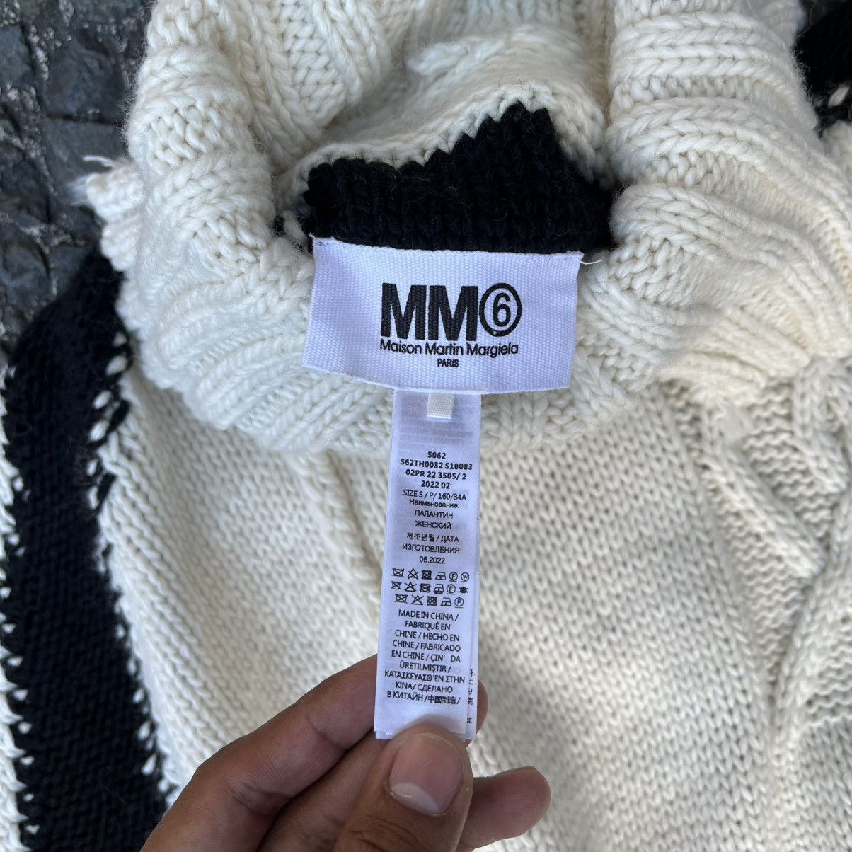 MM6 MM6 Maison Margiela F/W 2022 Ouroboros Distressed Knit Wrap Size S / US 4 / IT 40 - 9 Thumbnail