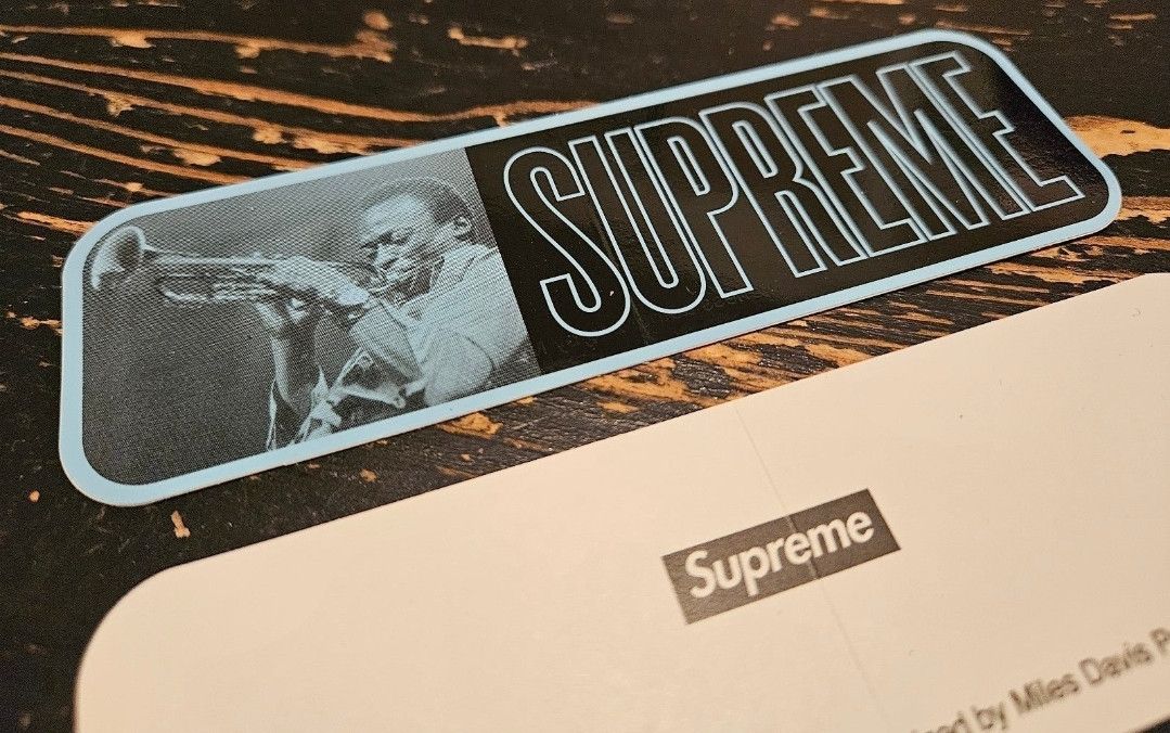 Supreme Supreme Miles Davis Blue Sticker SS21 Size ONE SIZE - 2 Thumbnail