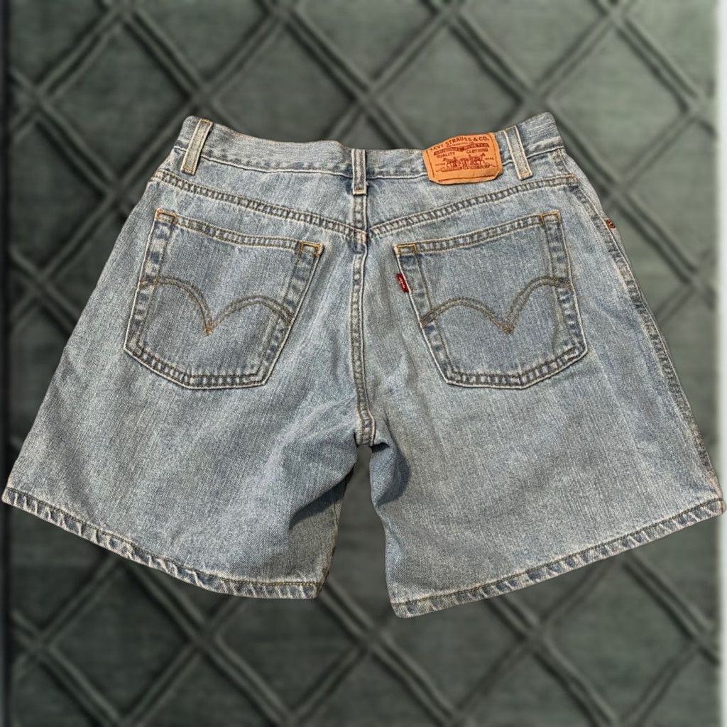 Levi's VINTAGE Levi’s 550 Relaxed Fit Bermuda Denim Blue Jean Shorts Women 10 Blue Size 32" / US 10 / IT 46 - 1 Thumbnail