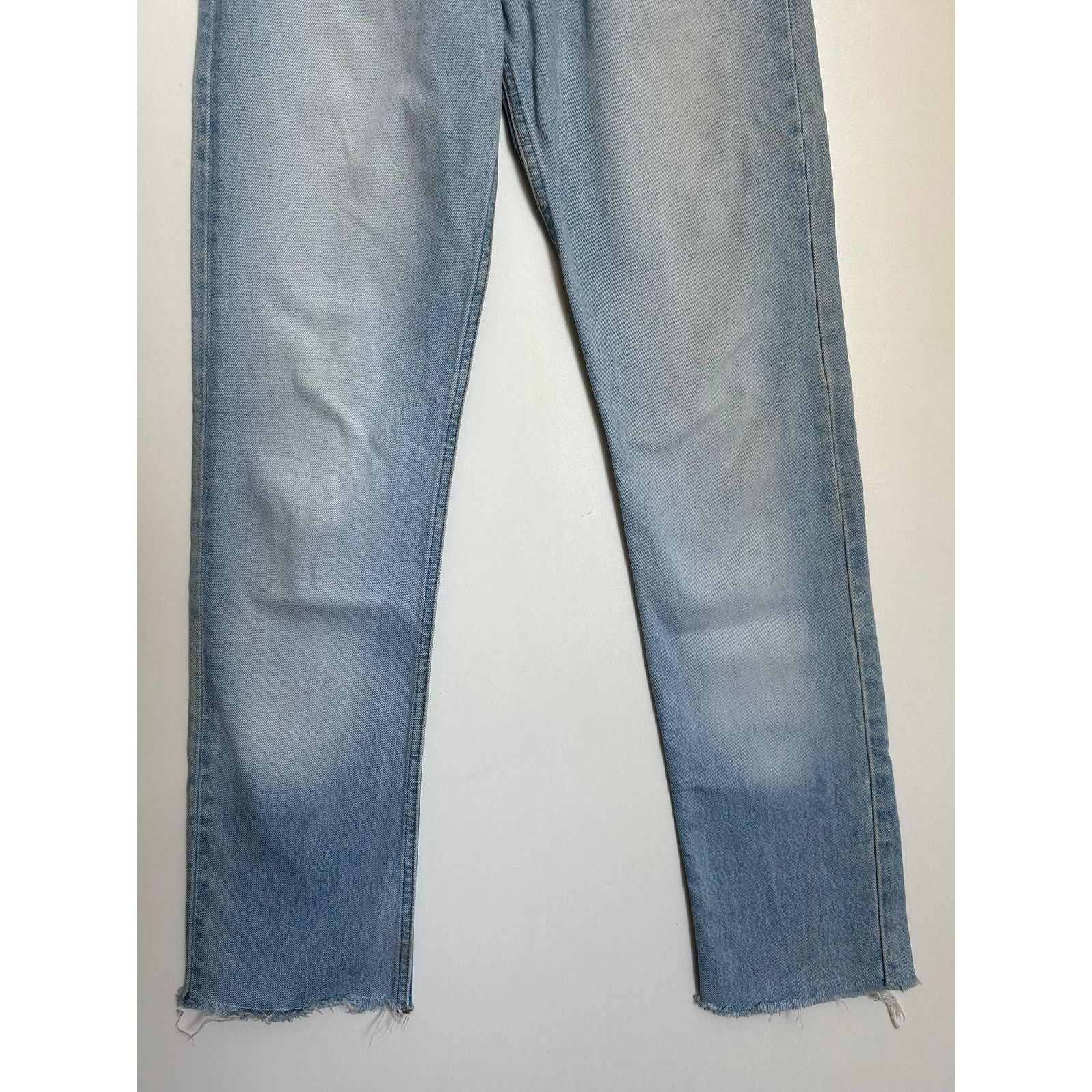 Levi's Vintage Levi's 501 Jeans 26x34 - USA 90s Mid Wash Button Fly Size US 26 / EU 42 - 4 Thumbnail