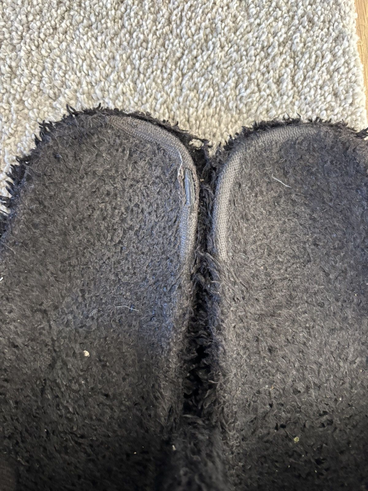 Balenciaga balenciaga fur paris slides Size US 12 / EU 45 - 2 Thumbnail