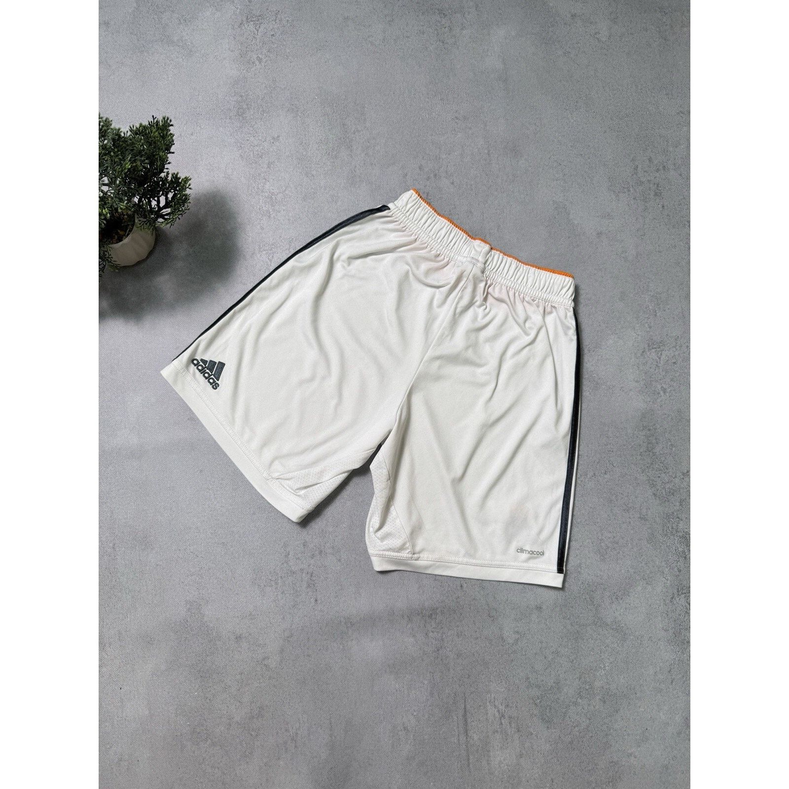 Adidas Adidas Real Madrid Soccer Shorts Football Size L White 2013 Size US 34 / EU 50 - 14 Thumbnail