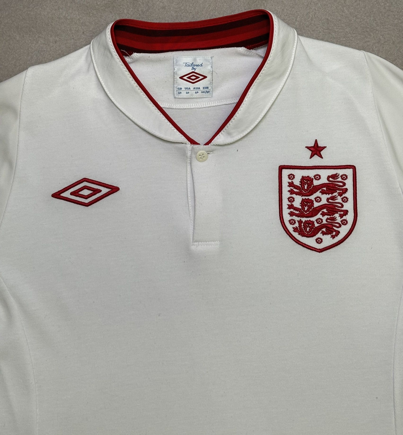 Umbro England 2012 #7 Umbro Football Jersey Size M/L Size US L / EU 52-54 / 3 - 6 Thumbnail