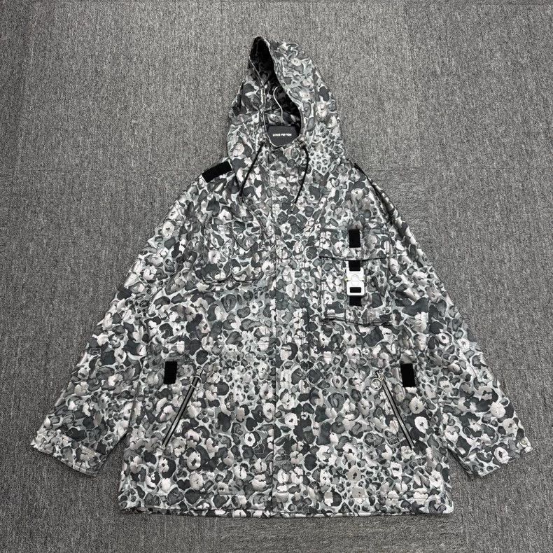 Dior Dior Show snow leopard functional button windbreaker jacket Size US XL / EU 56 / 4 - 2 Thumbnail