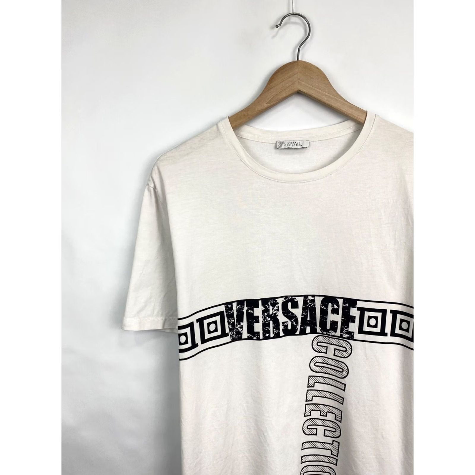 Versace VINTAGE Versace T-Shirt Men XL White Retro Gianni Versace T-Shirt Rare Hype Y2K White XL/XXL Mens Retro 90s Size US XL / EU 56 / 4 - 3 Thumbnail