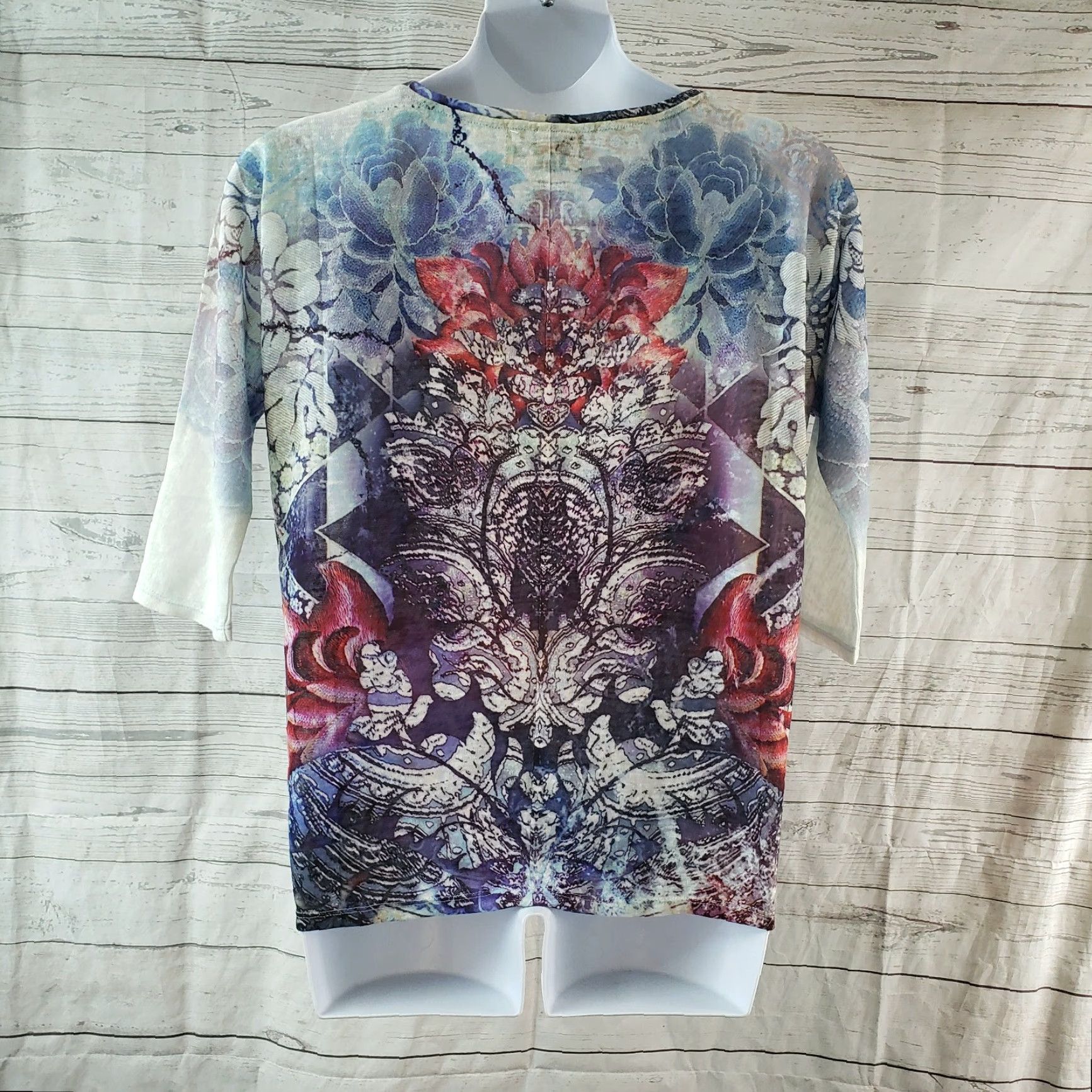 Mary McFadden Mary McFadden Womens Top 1X Blue Red Embellished 3/4 Sleeve T-Shirt Multicolor Casual Womens Size XL / US 12-14 / IT 48-50 - 4 Thumbnail