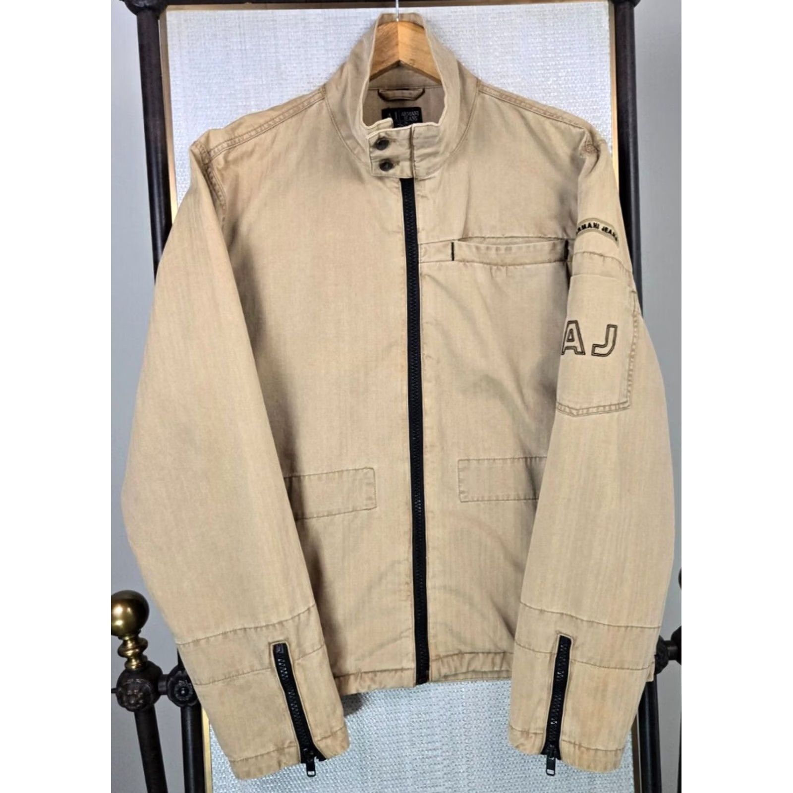 Vintage Armani Jeans Mens Trucker Jacket Full Zip Cotton Khaki Beige Large Size Casual, 100% Cotton, Stand-Up Collar, Pockets, Breathable, Regular Fit Size US 33 - 2 Thumbnail