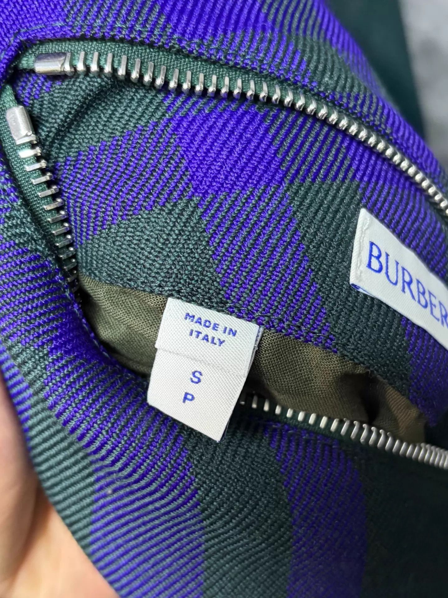Burberry Burberry S Italian made like new oversized baseball jacket Size US S / EU 44-46 / 1 - 4 Thumbnail