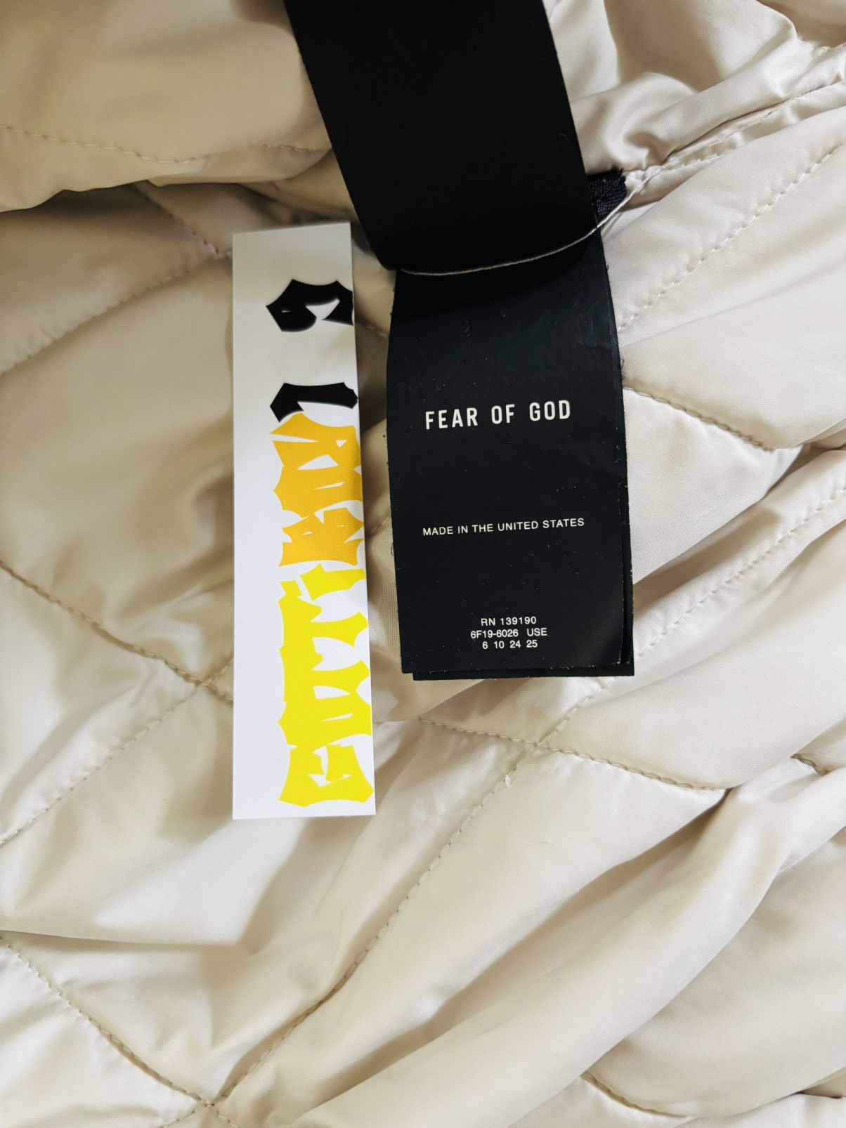 Fear of God Fear of God 6th Collection Suede Bomber "Winnie the Pooh" M Size US M / EU 48-50 / 2 - 8 Thumbnail