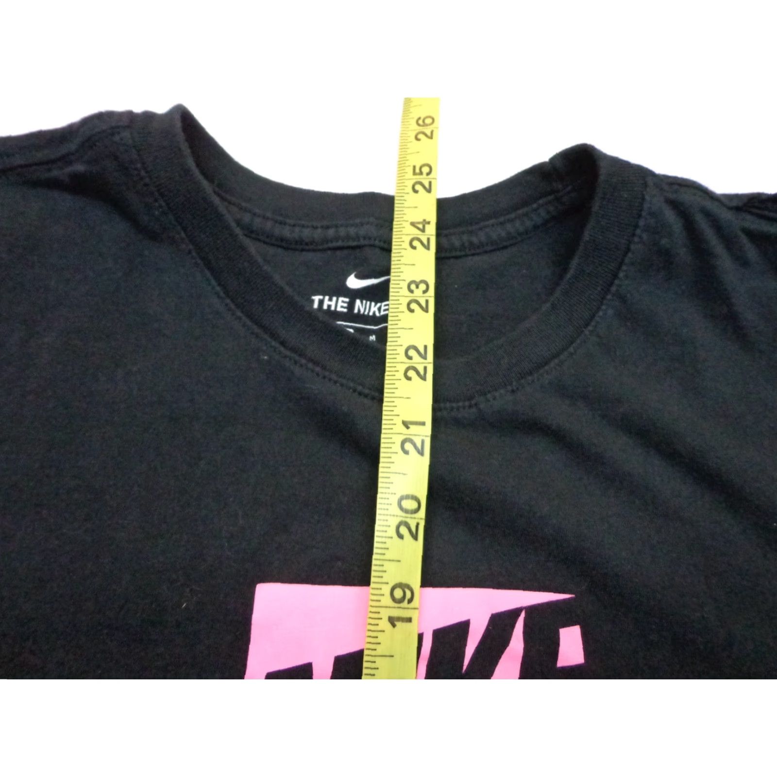 Nike Nike Tee Swoosh T-shirt Black Graphic Shirt Medium Mens T-Shirt Black Nike Swoosh 90s? Size US M / EU 48-50 / 2 - 6 Thumbnail