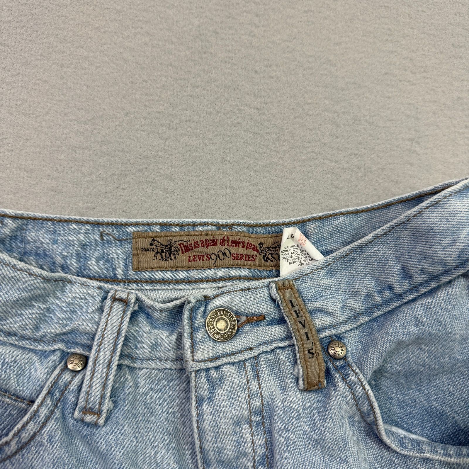 Vintage Vintage Levis 900 Jeans Women's 7 (26x31) Blue Mom High Rise Size 26" / US 2 / IT 38 - 4 Thumbnail