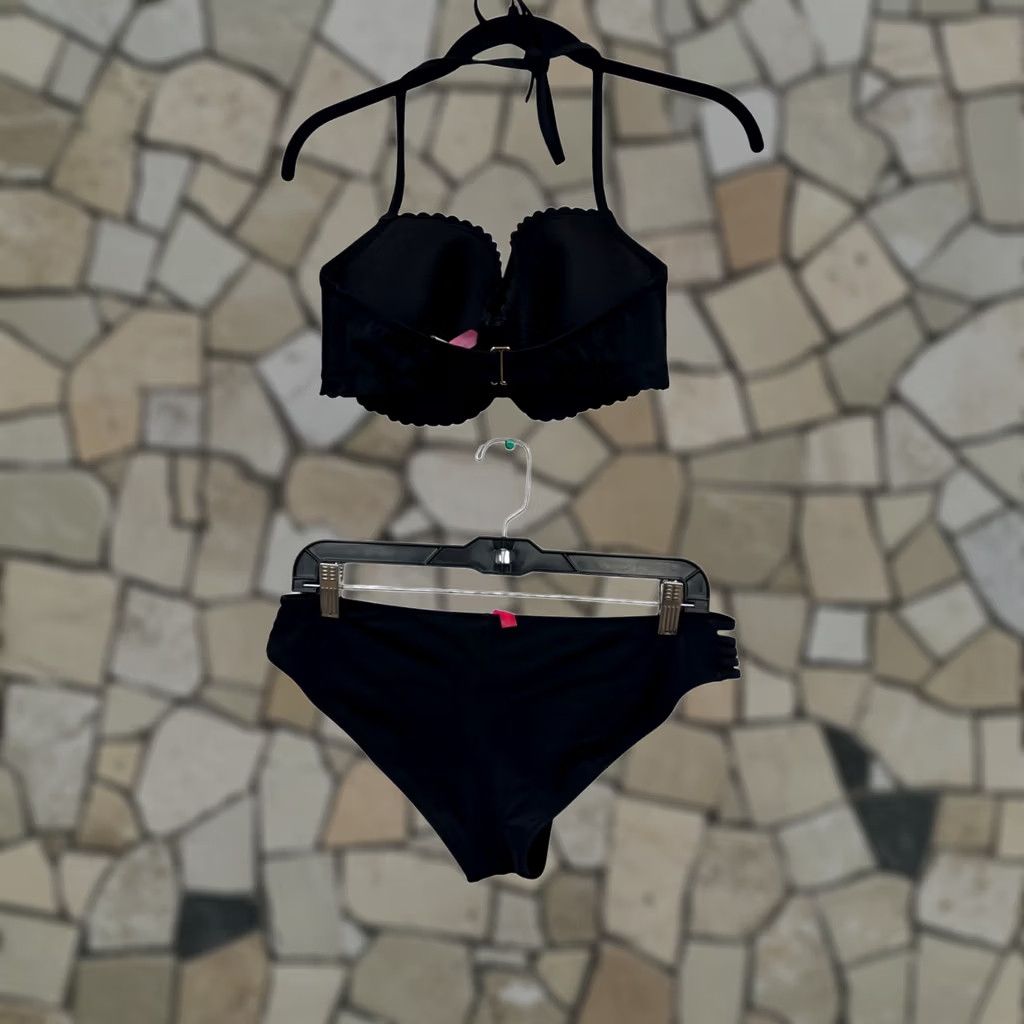 Victoria's Secret Victoria's Secret Bikini Set Halter Padded Black 2 Piece Large/34DD Womens Swimsuit Bottoms Top Vintage: No Size ONE SIZE - 1 Thumbnail
