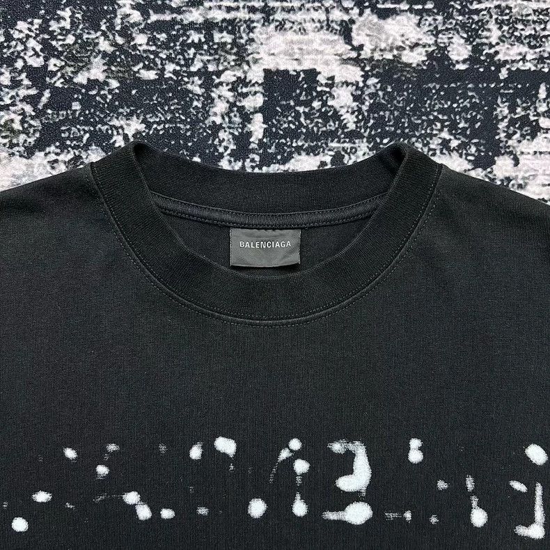 Balenciaga Balenciaga Black blurred graffiti monogram logo short slee Size US S / EU 44-46 / 1 - 2 Thumbnail