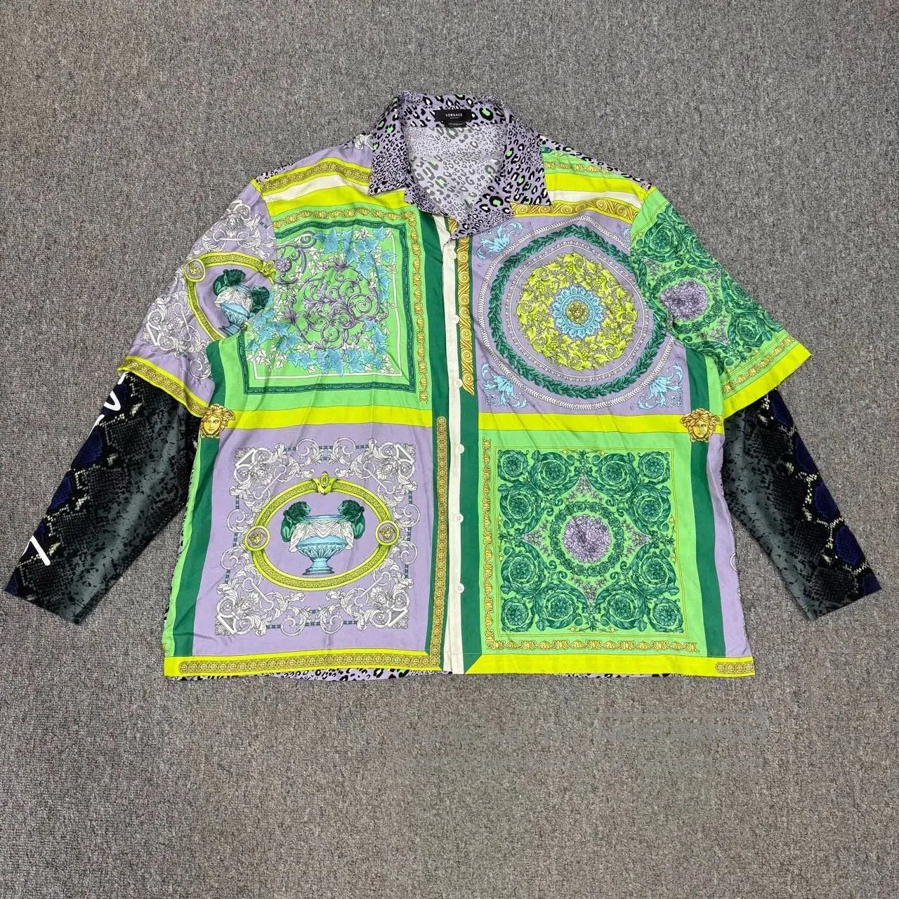 Versace versace baroque fake two-piece silk shirt. Size US M / EU 48-50 / 2 - 1 Thumbnail