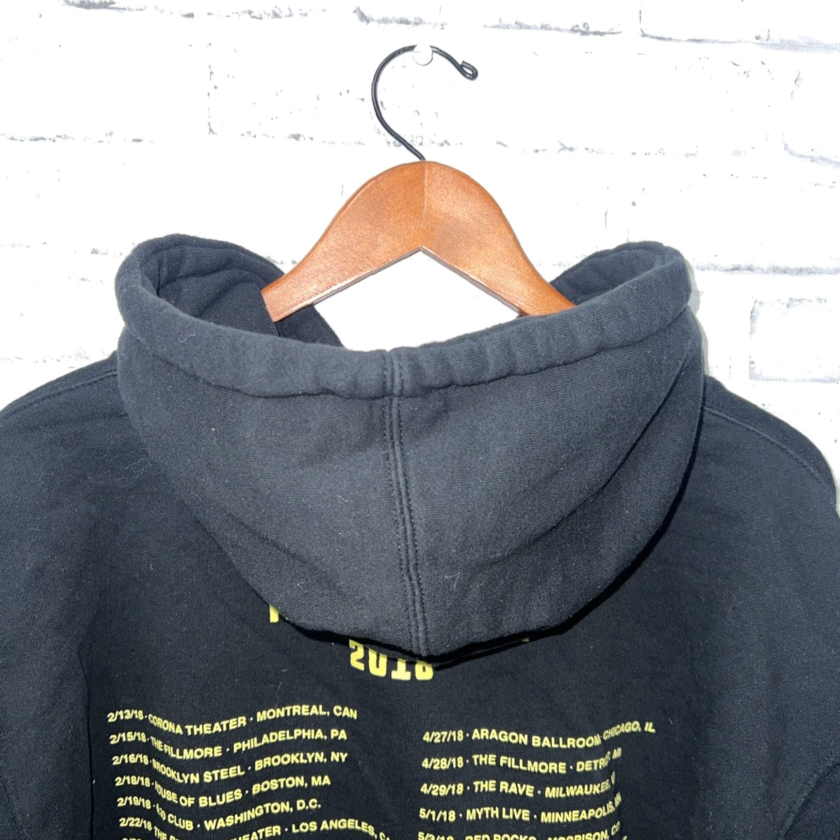 Vintage The Joyful Tour 2018 Black Pullover Hooded Sweatshirt Mens Size L Size US L / EU 52-54 / 3 - 5 Thumbnail
