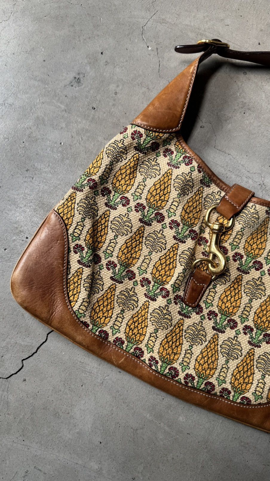 Gucci GUCCI Canvas Pineapple Print Jackie O Bouvier Hobo Brow Size ONE SIZE - 3 Thumbnail