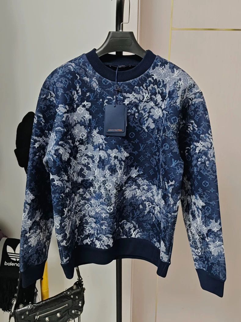 Louis Vuitton LOUIS VUITTONTapestry and presbyopic pullover sweater print Size US S / EU 44-46 / 1 - 1 Thumbnail