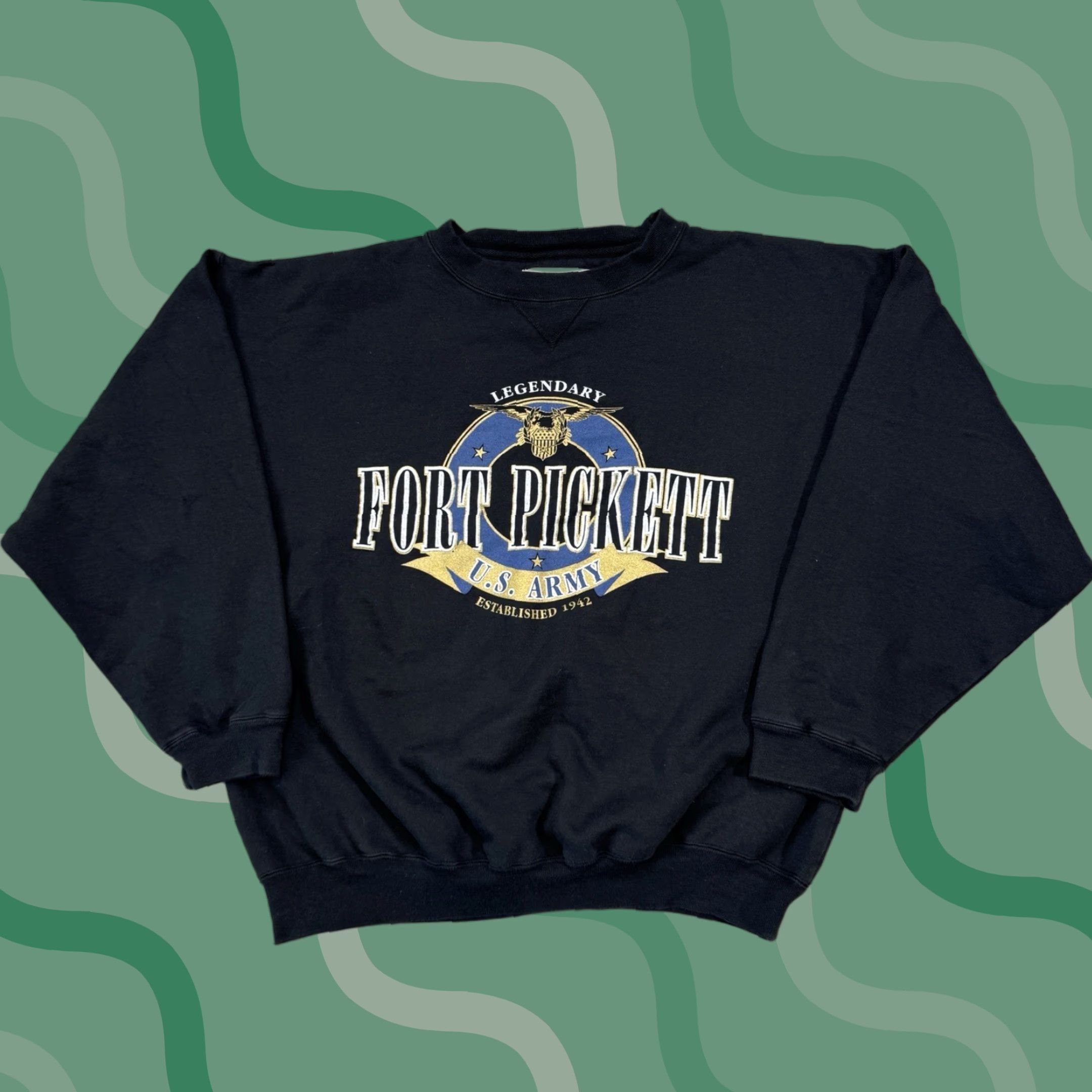 Vintage VINTAGE Gear Fort Pickett US Army sweatshirt adult L black Graphic Print Crew Neck 90s Military Men’s Size US L / EU 52-54 / 3 - 1 Thumbnail