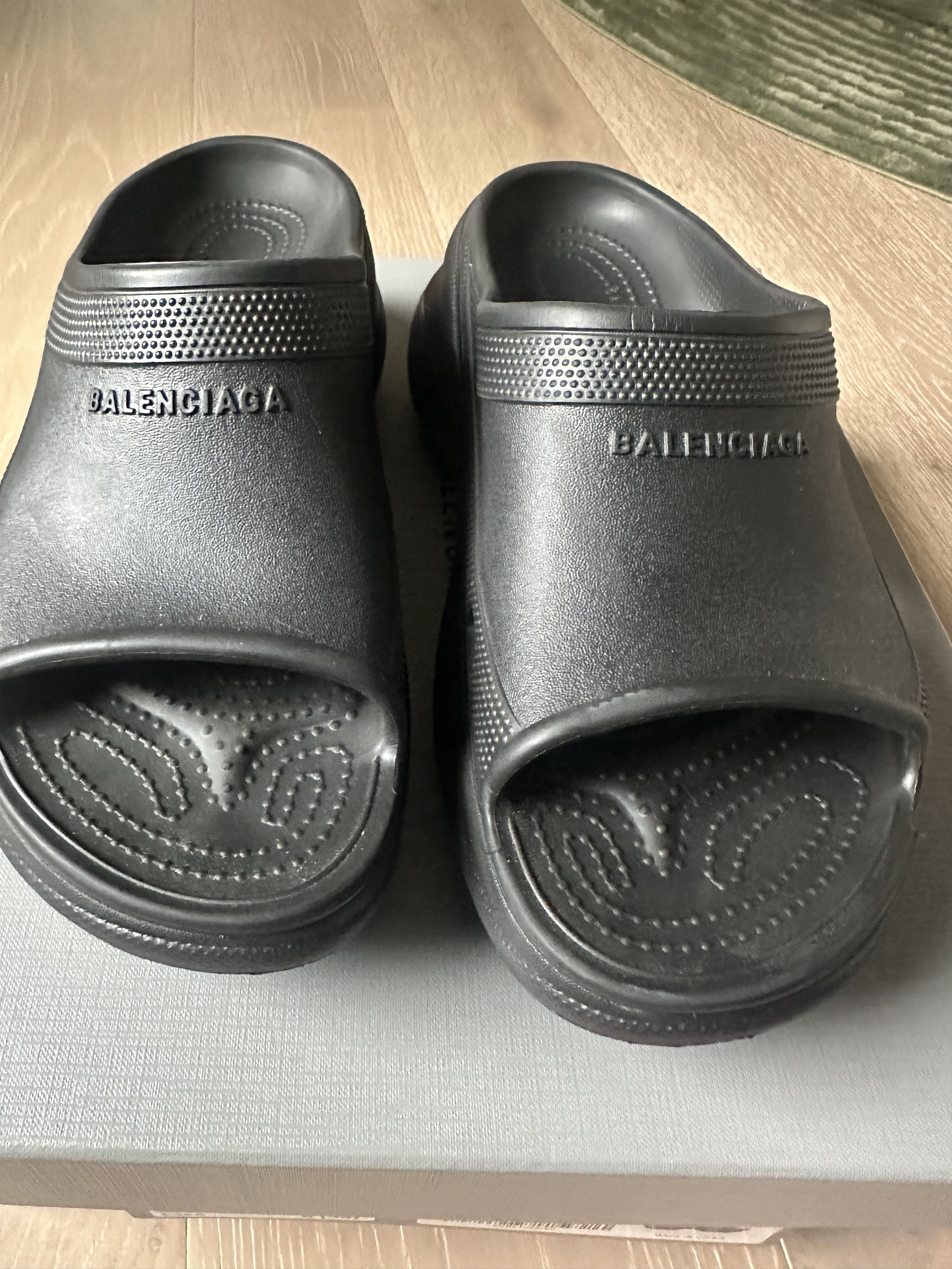Balenciaga Balenciaga Crocs pool slide sandals Size US 6 / EU 39 - 5 Thumbnail