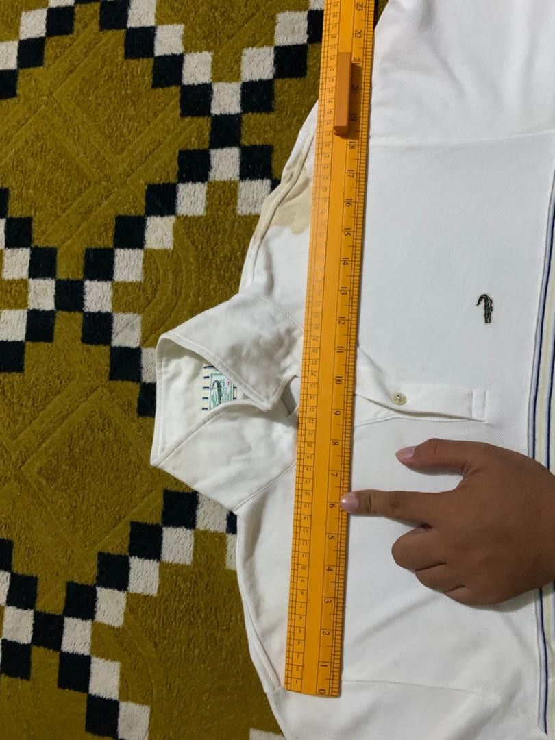 Vintage E34 Vintage 80’s Crocodile WHITE POLO SINGE STICH Size US L / EU 52-54 / 3 - 7 Thumbnail