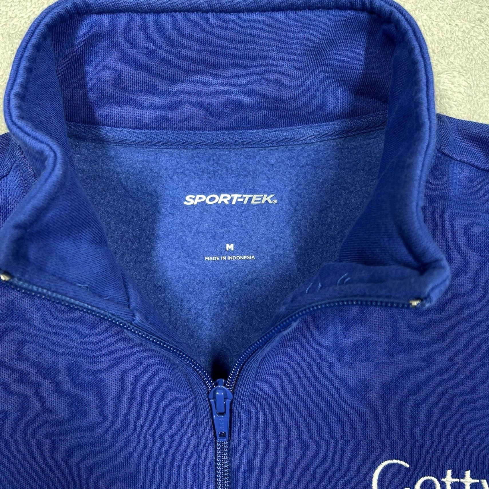 Vintage Sport-Tek The Getty Gardens & Grounds Mens Medium Pullover 1/4-Zip Sweatshirt Blue Size US M / EU 48-50 / 2 - 5 Thumbnail