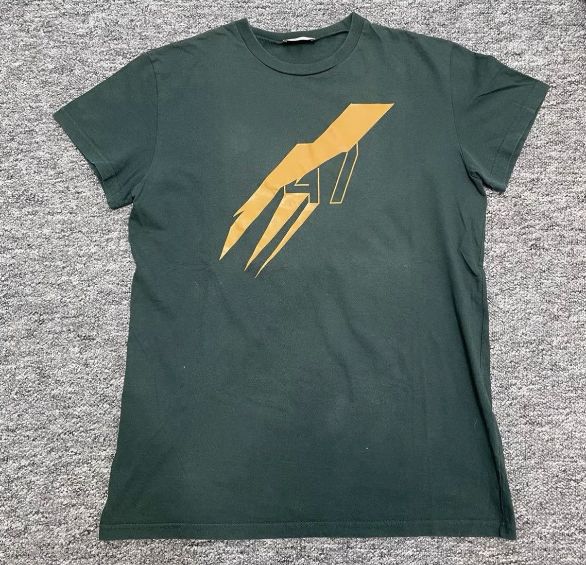 Dior Dior Solid Color Logo Print Crew Neck T-shirt K12 Size US S / EU 44-46 / 1 - 1 Thumbnail
